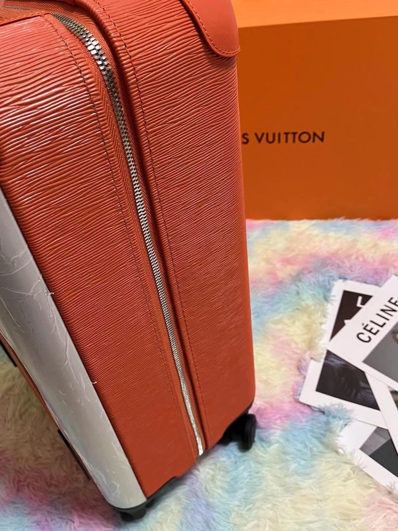 CUSTOM ORANGE CABIN HORIZON SUITCASE 55 37L 0808